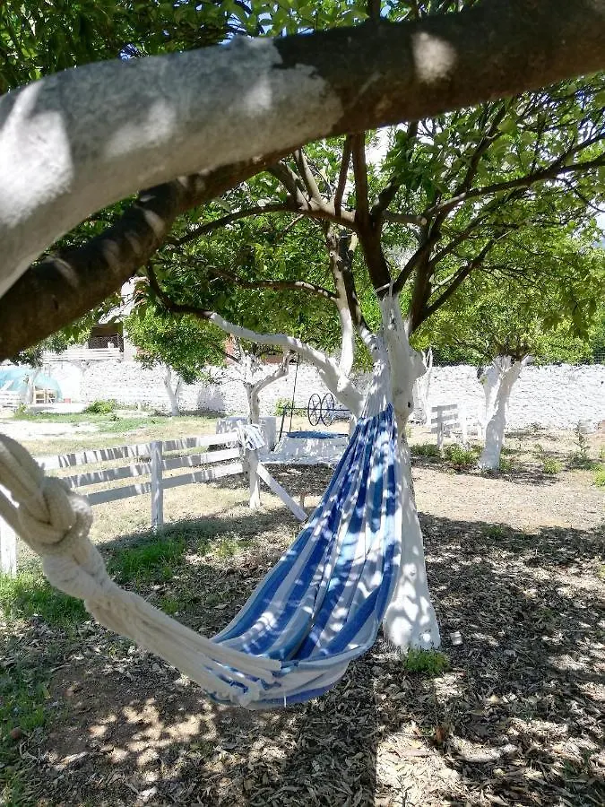 Manavita Bed & Breakfast Himare 0*,