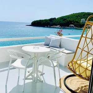 Geo & Art Boutique Hotel