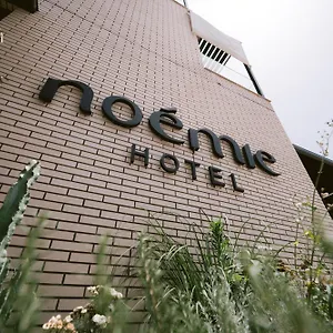 Noemie Hotel